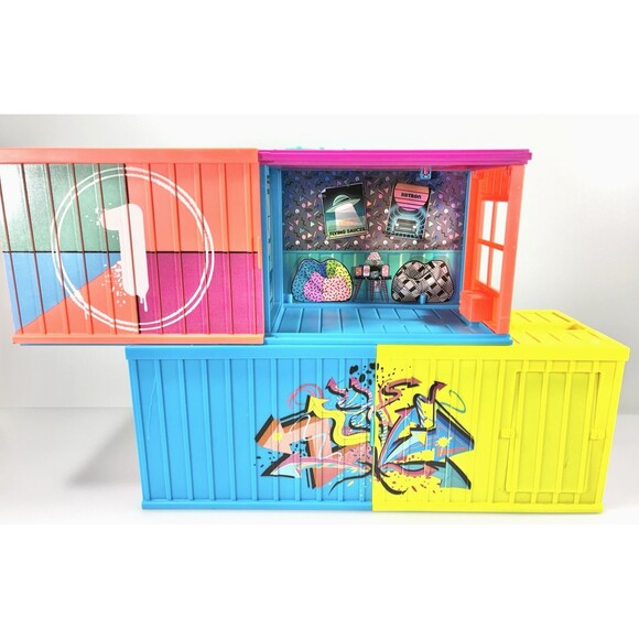 L.O.L. Surprise! Clubhouse Playset Doll and Furniture Accessories - Picture 10 of 14